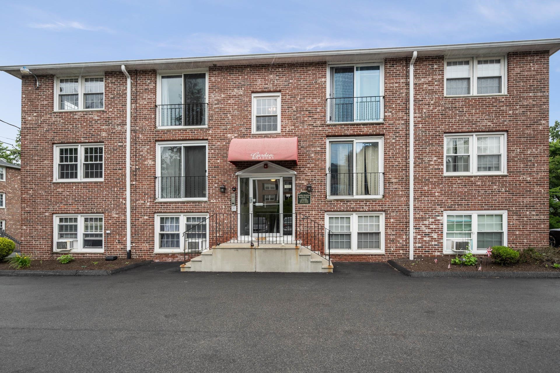 99 East Broadway Street 9