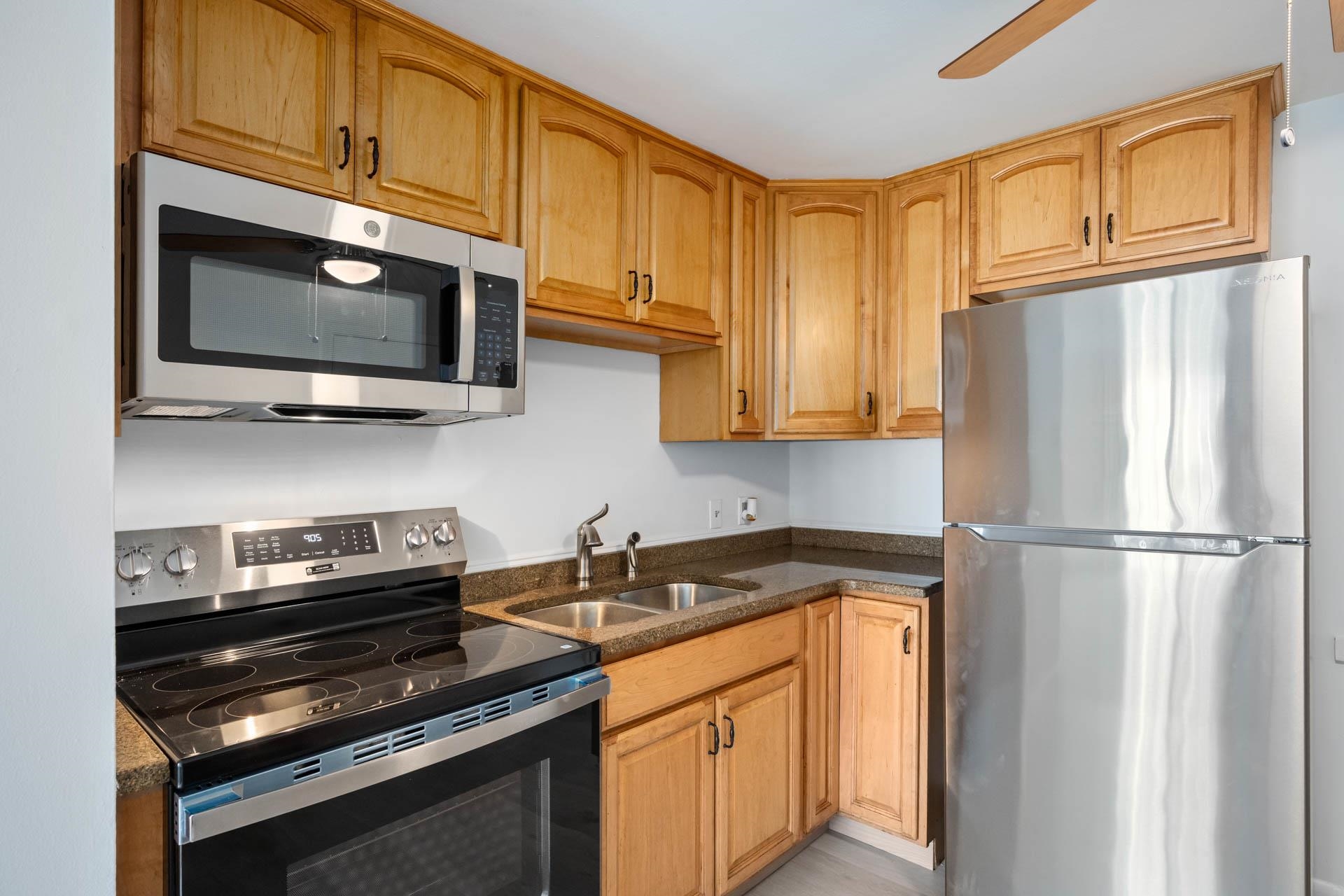 Derry, New Hampshire 03038, United States, 2 Bedrooms Bedrooms, ,1 BathroomBathrooms,Residential,Active,164843