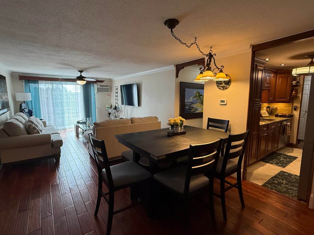 Photo of 5 Silvestri Circle #20, Derry, NH 03038 (MLS # 5079517)