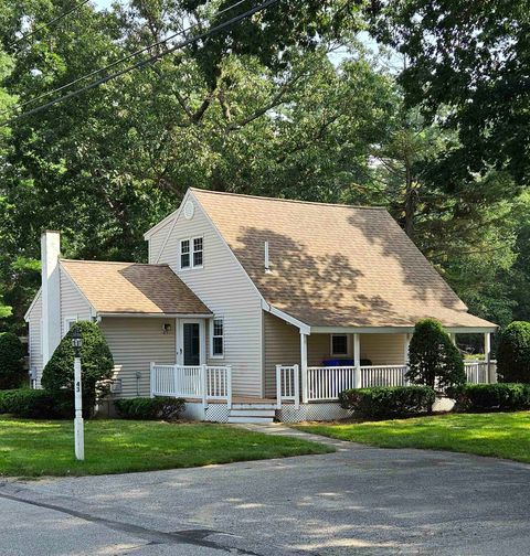 Photo of 43 Parklane Road, Hampstead, NH 03811 (MLS # 5080187)