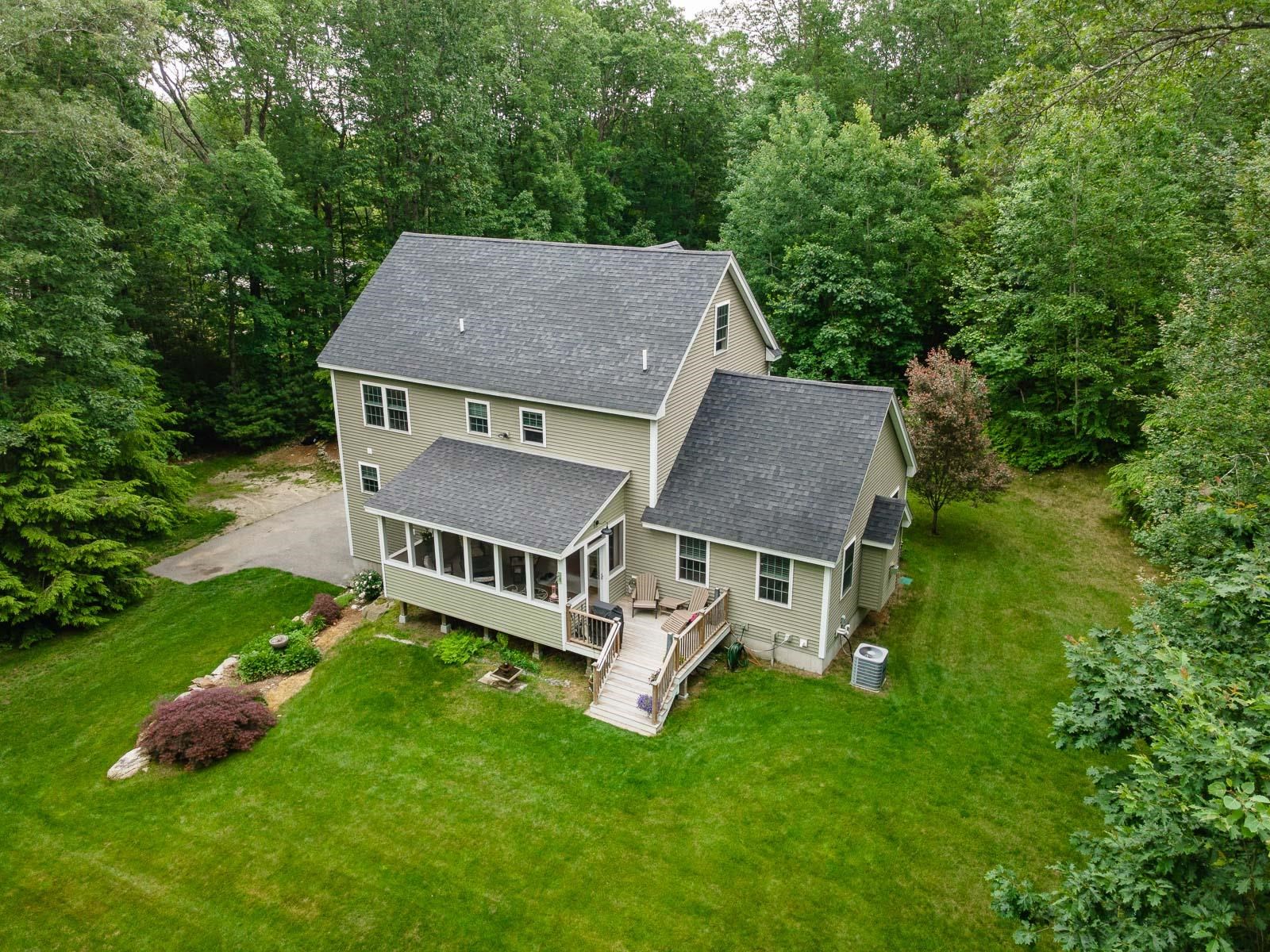 32 Maple Avenue