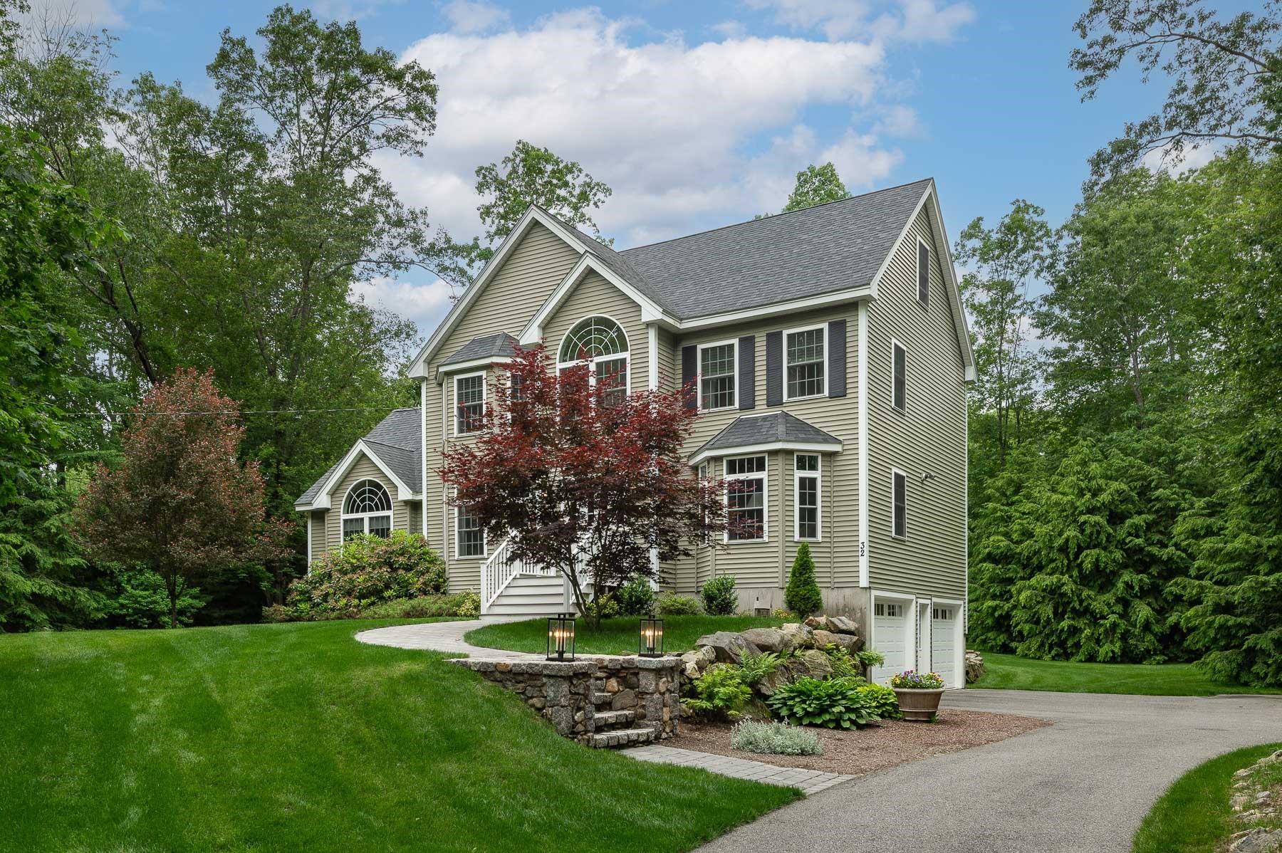 32 Maple Avenue