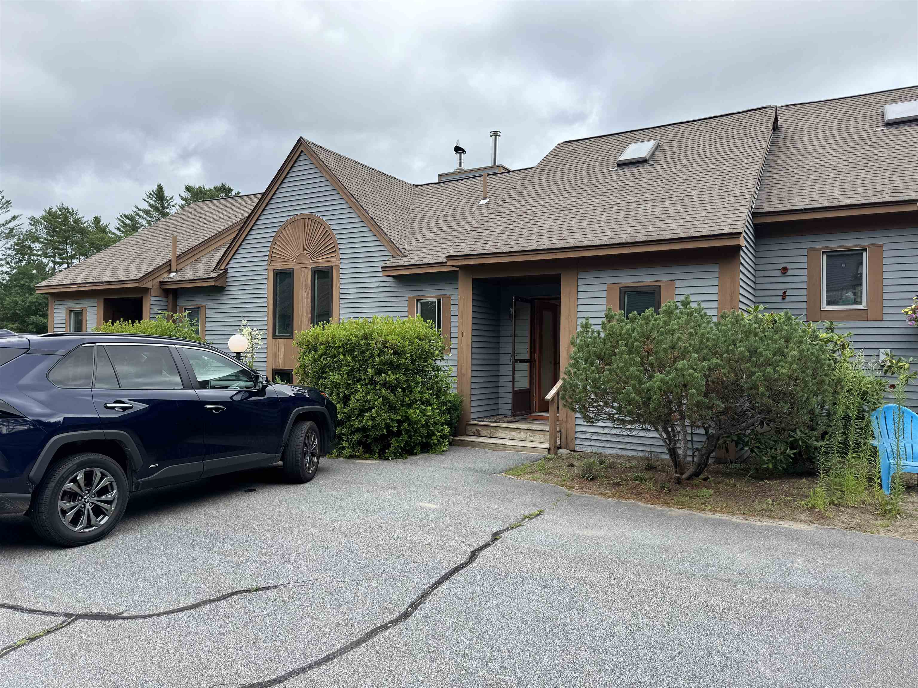 11 Village Road 11