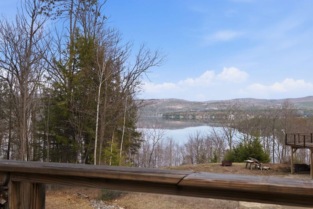 Photo of 139 Ledgeview Shores Drive, Alexandria, NH 03222 (MLS # 5083726)