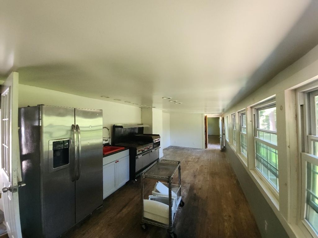Photo of 10 Albin Avenue, Allenstown, NH 03275 (MLS # 5058483)