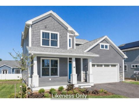 66 Daniel Drive South Burlington VT 05403