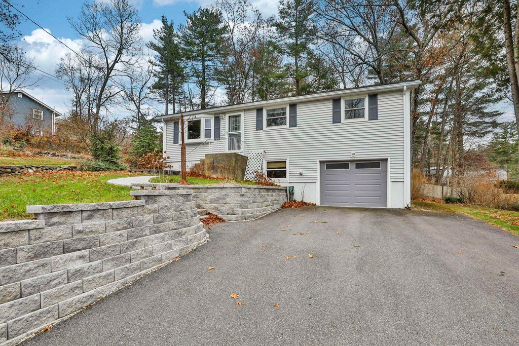 Photo of 15 Westray Drive, Nashua, NH 03062 (MLS # 5070728)