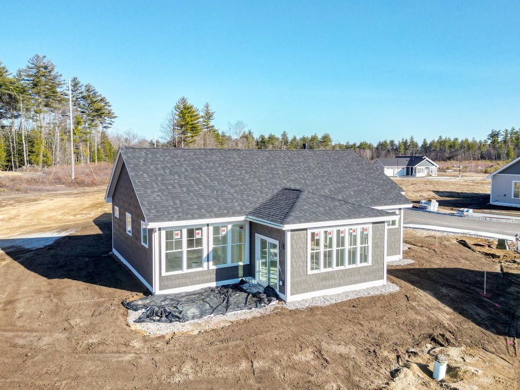 Photo of 61 Whispering Pines Place #7, Conway, NH 03860 (MLS # 5082603)