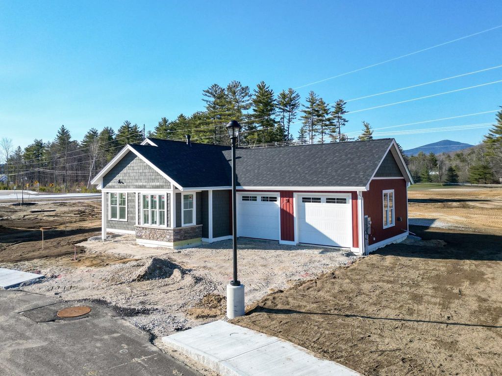 Photo of 61 Whispering Pines Place #7, Conway, NH 03860 (MLS # 5082603)