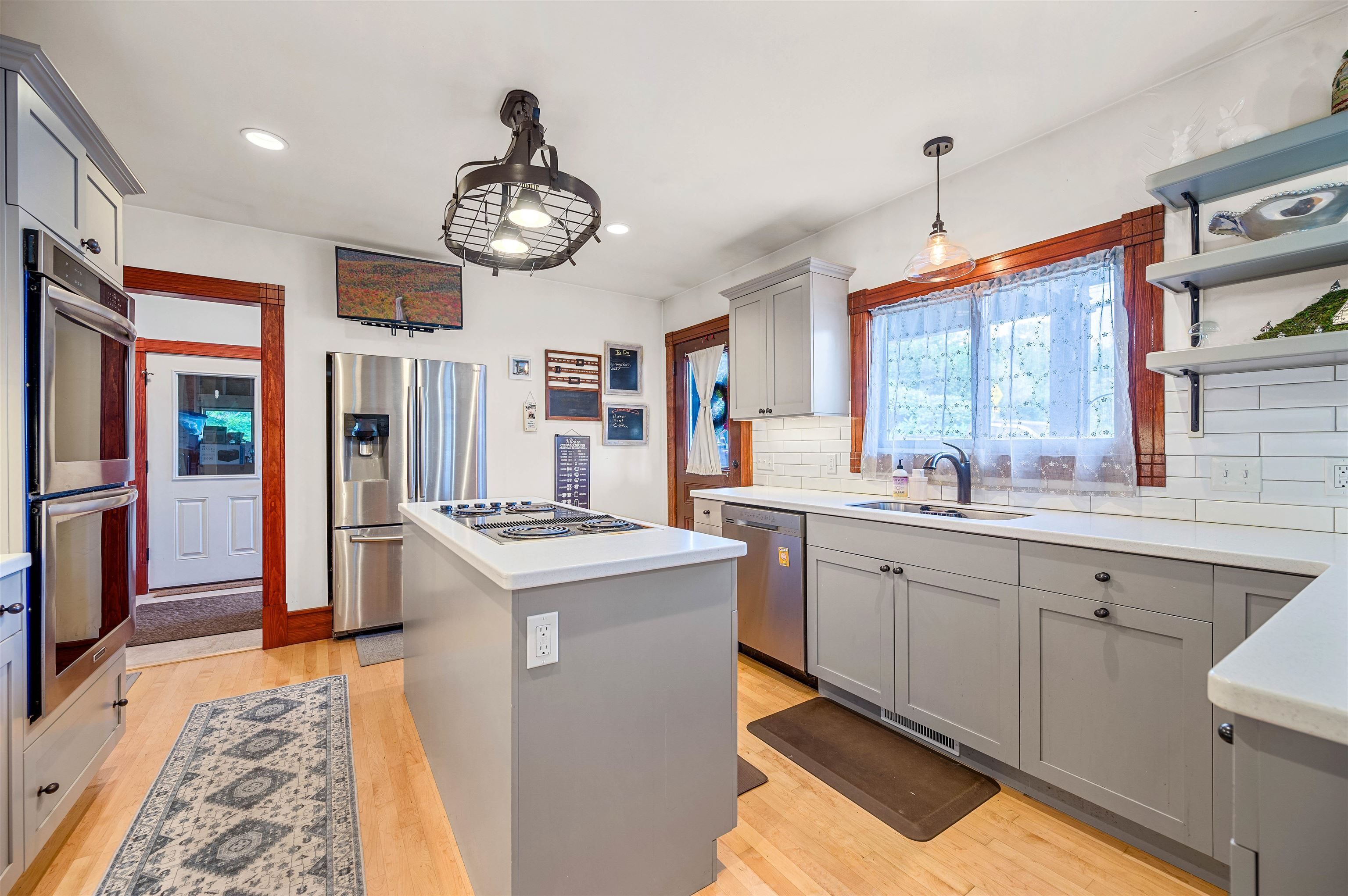 Morristown, Vermont 05661, United States, 4 Bedrooms Bedrooms, ,4 BathroomsBathrooms,Residential,Active,190667