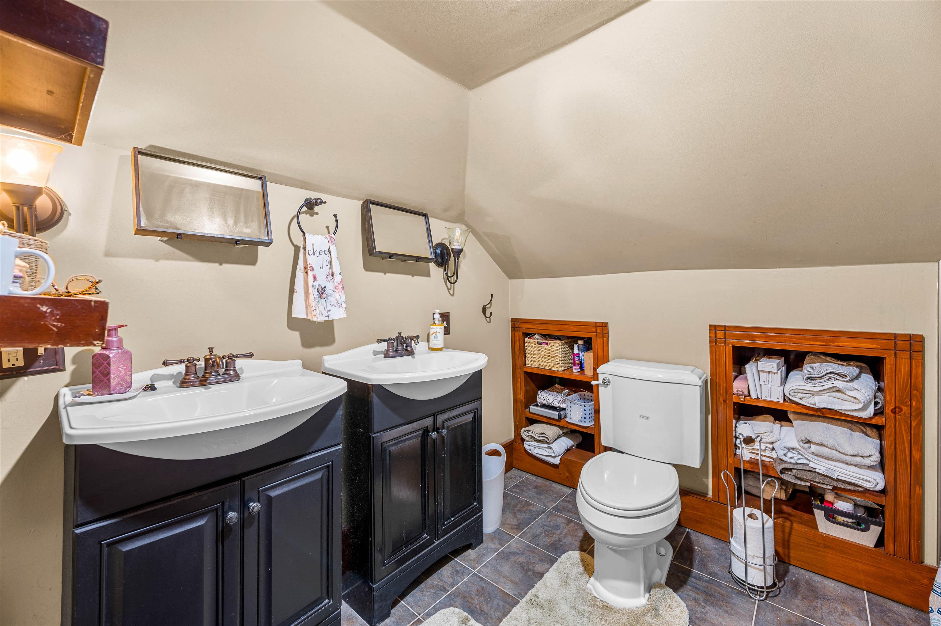 Morristown, Vermont 05661, United States, 4 Bedrooms Bedrooms, ,4 BathroomsBathrooms,Residential,Active,190667