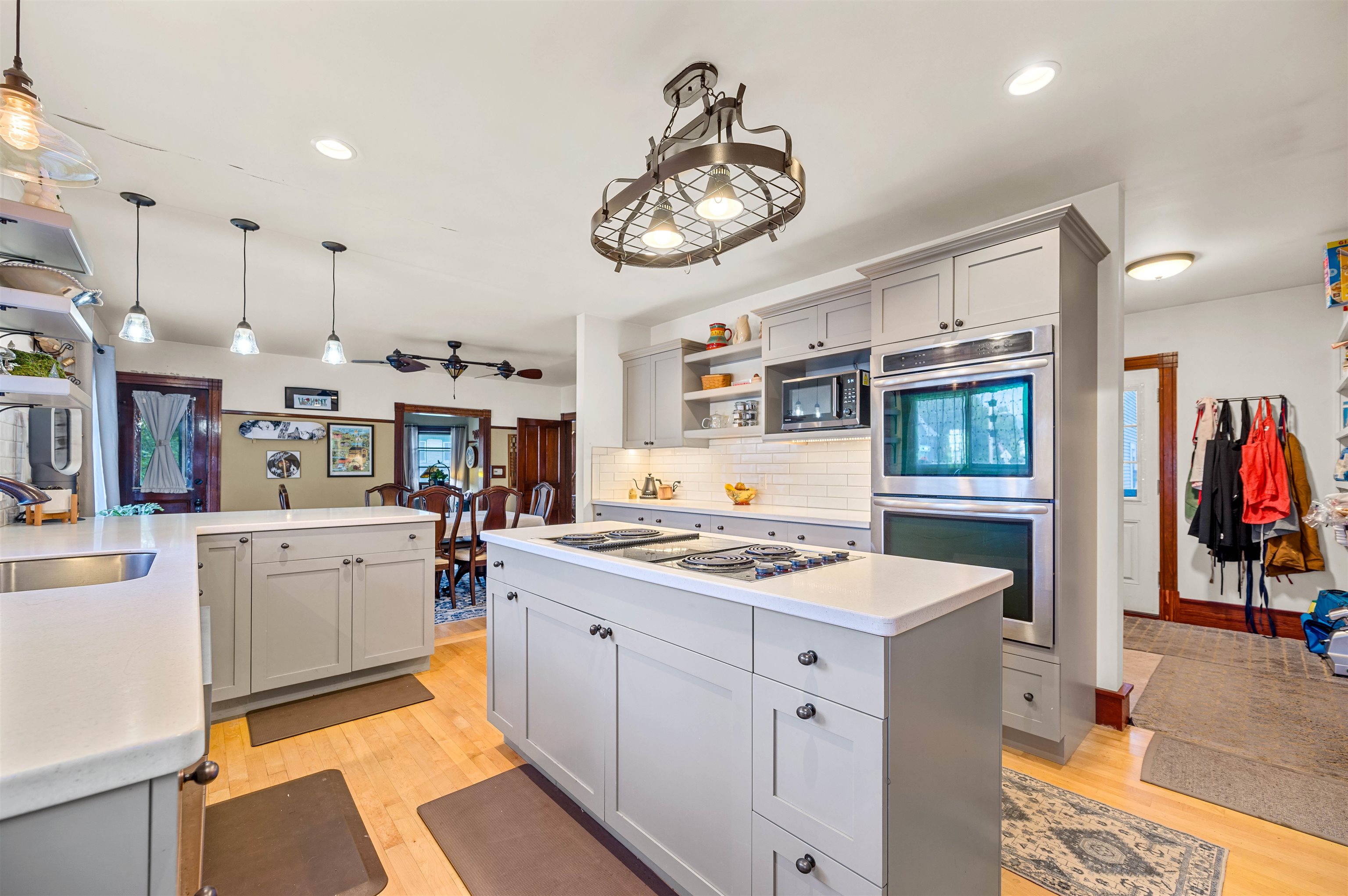 Morristown, Vermont 05661, United States, 4 Bedrooms Bedrooms, ,4 BathroomsBathrooms,Residential,Active,190667