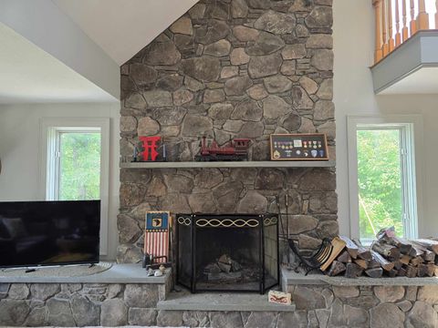 Photo of 564 Main Street, Fremont, NH 03044 (MLS # 5046770)