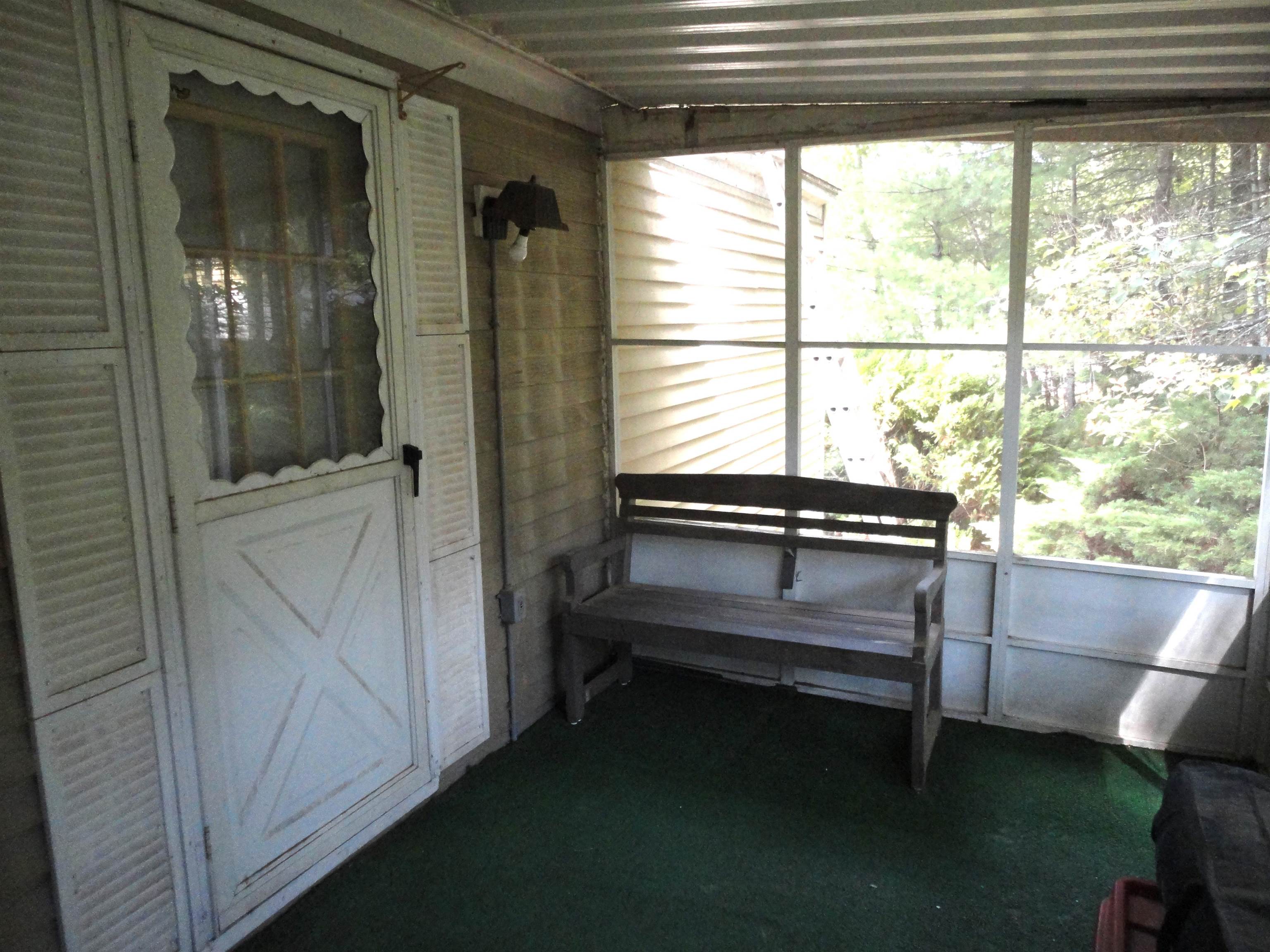 Londonderry, New Hampshire 03053, United States, 2 Bedrooms Bedrooms, ,1 BathroomBathrooms,Residential,Active,197134