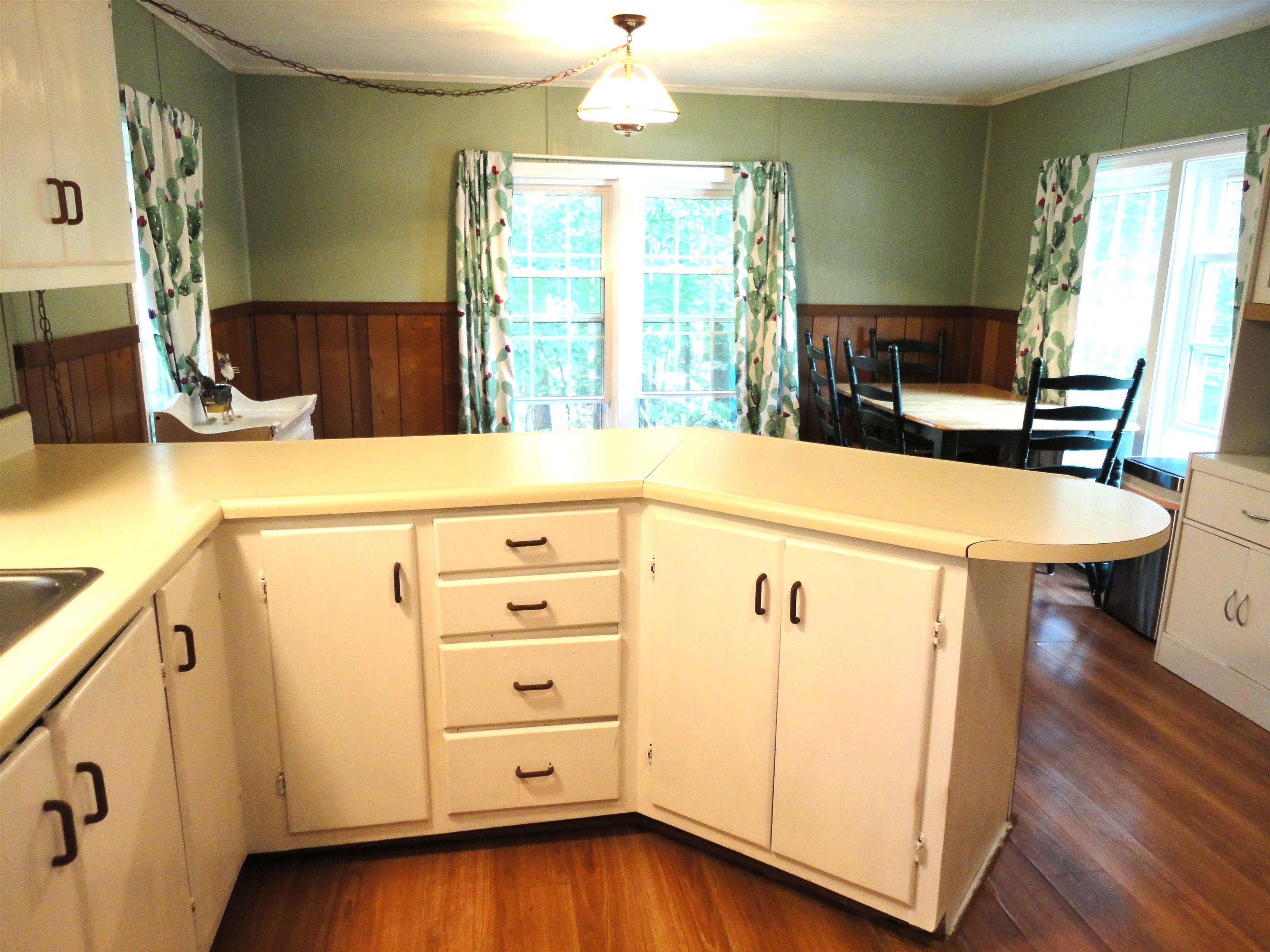 Londonderry, New Hampshire 03053, United States, 2 Bedrooms Bedrooms, ,1 BathroomBathrooms,Residential,Active,197134