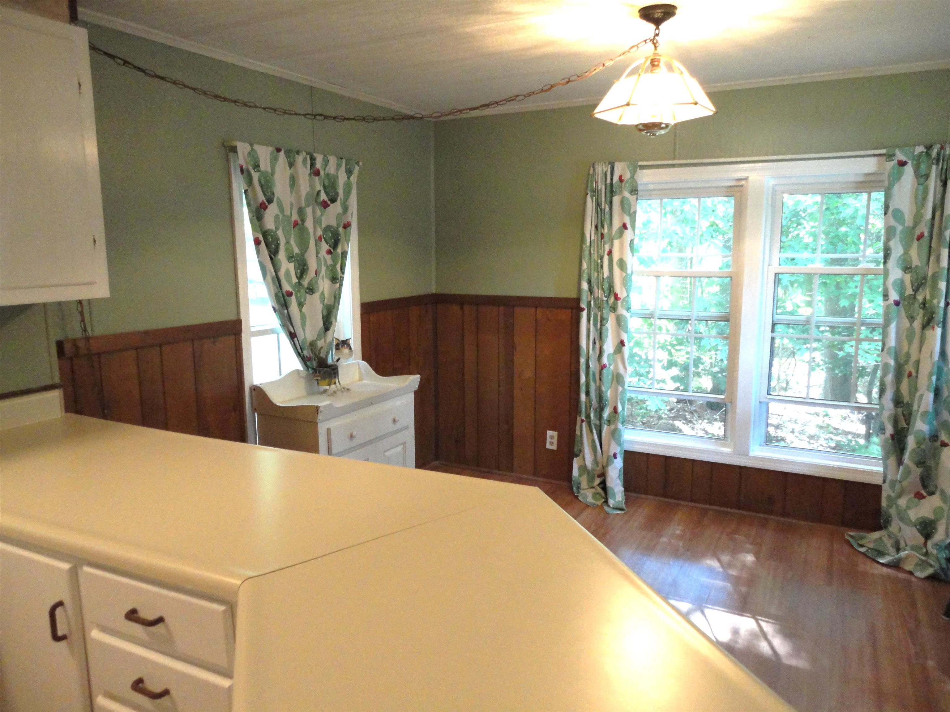 Londonderry, New Hampshire 03053, United States, 2 Bedrooms Bedrooms, ,1 BathroomBathrooms,Residential,Active,197134