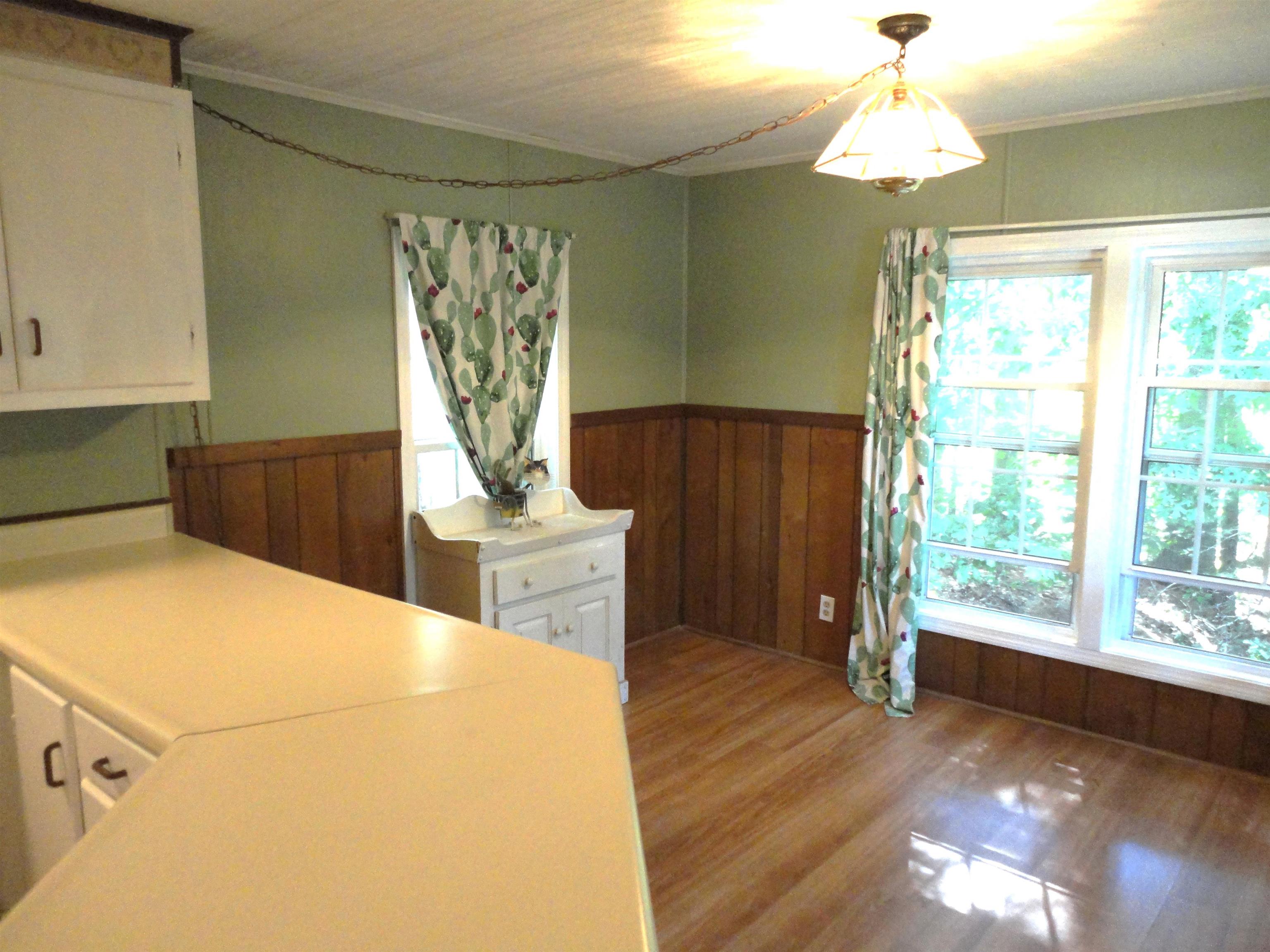 Londonderry, New Hampshire 03053, United States, 2 Bedrooms Bedrooms, ,1 BathroomBathrooms,Residential,Active,197134