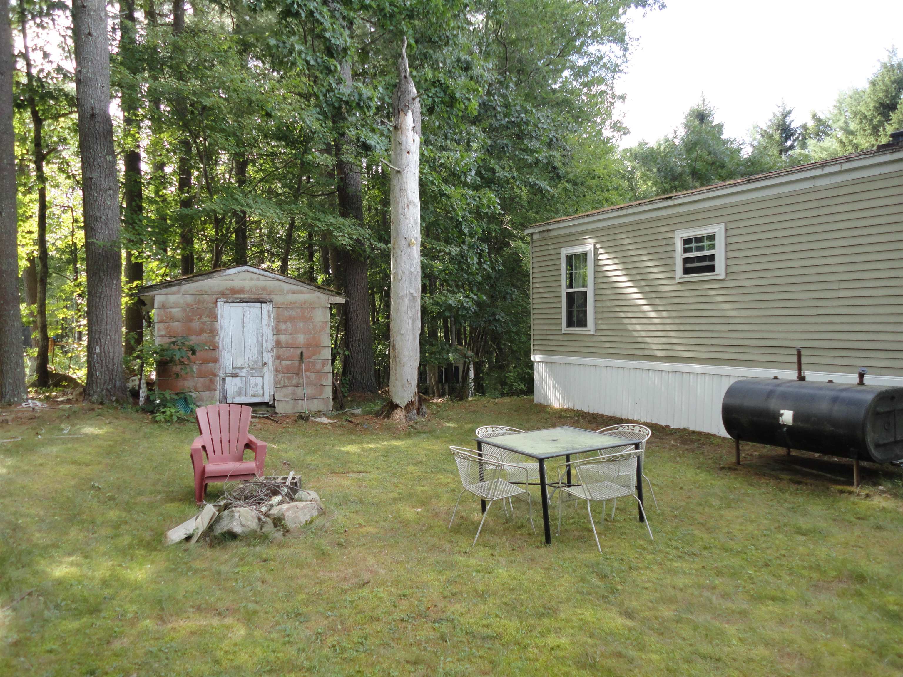 Londonderry, New Hampshire 03053, United States, 2 Bedrooms Bedrooms, ,1 BathroomBathrooms,Residential,Active,197134