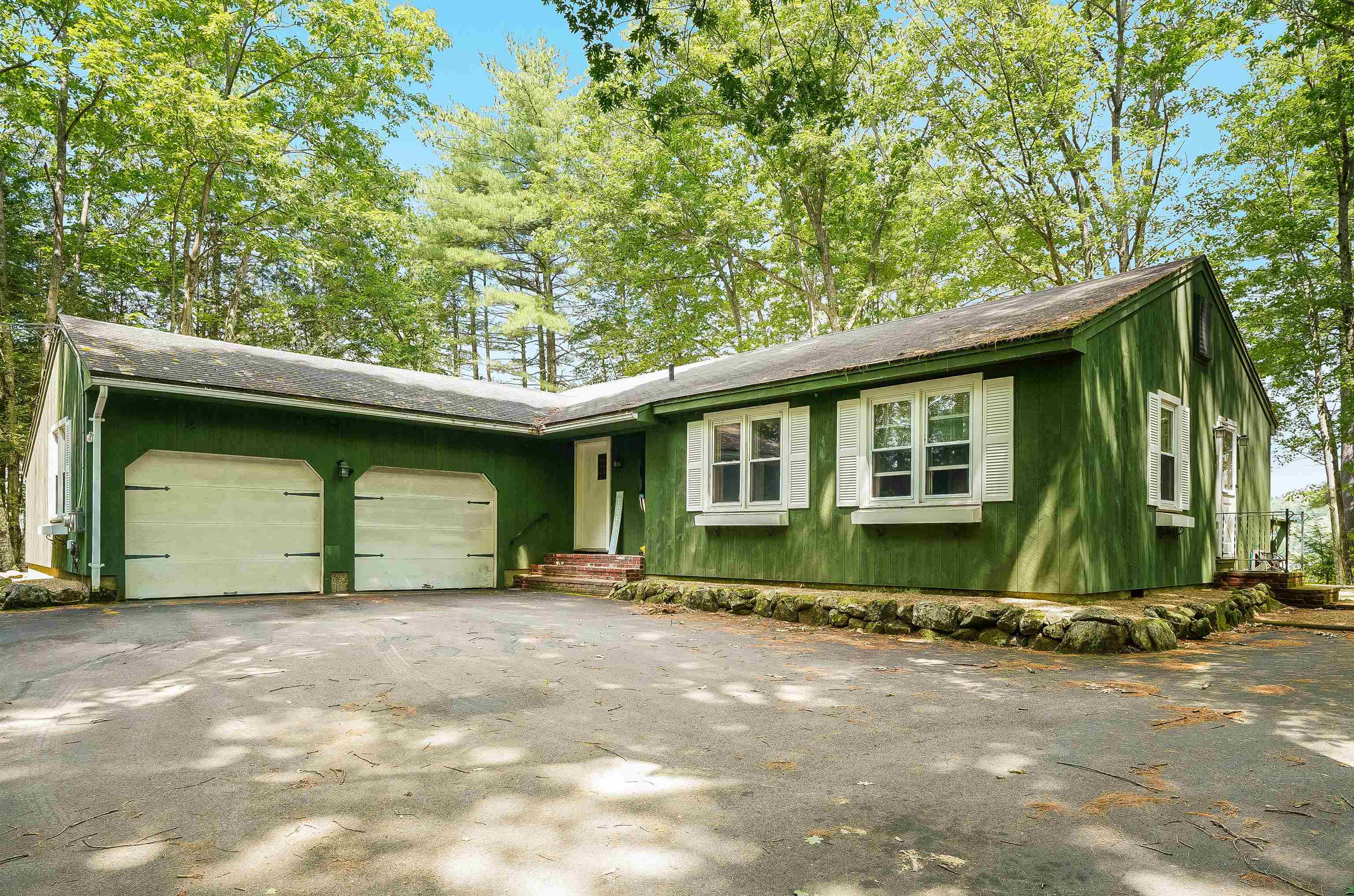 4 Clark Island Road