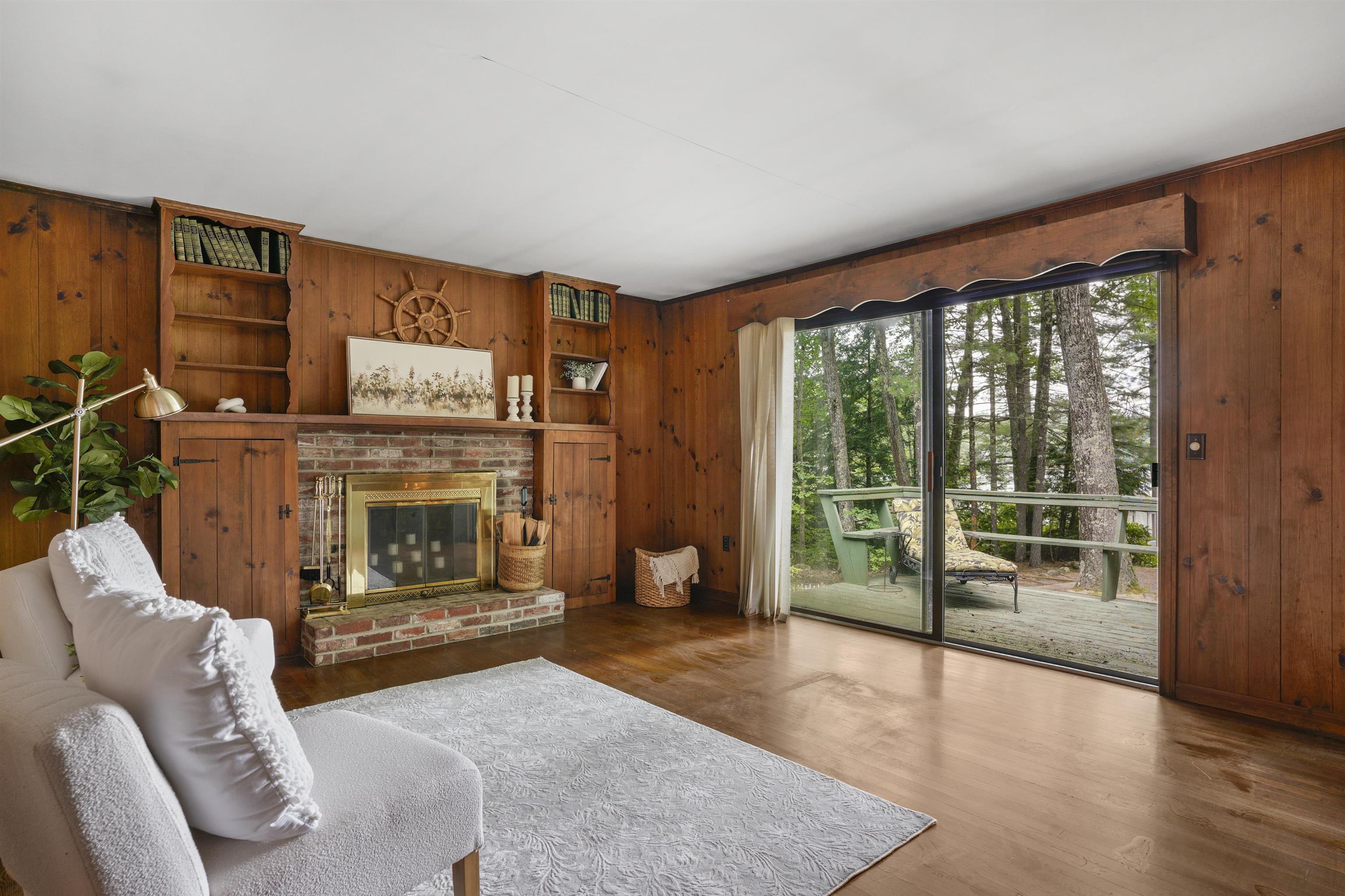 4 Clark Island Road