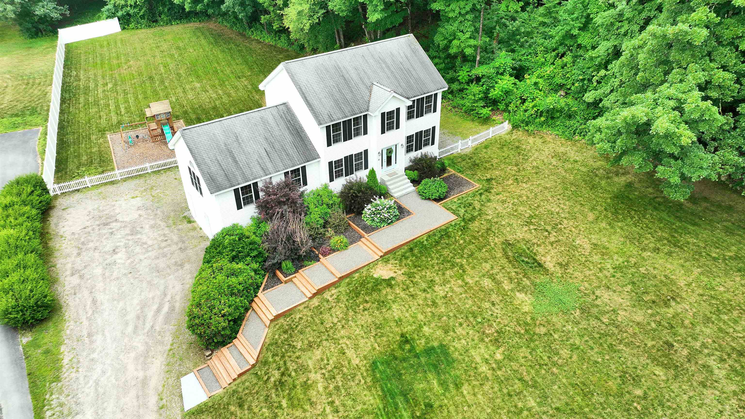 86 Center Road