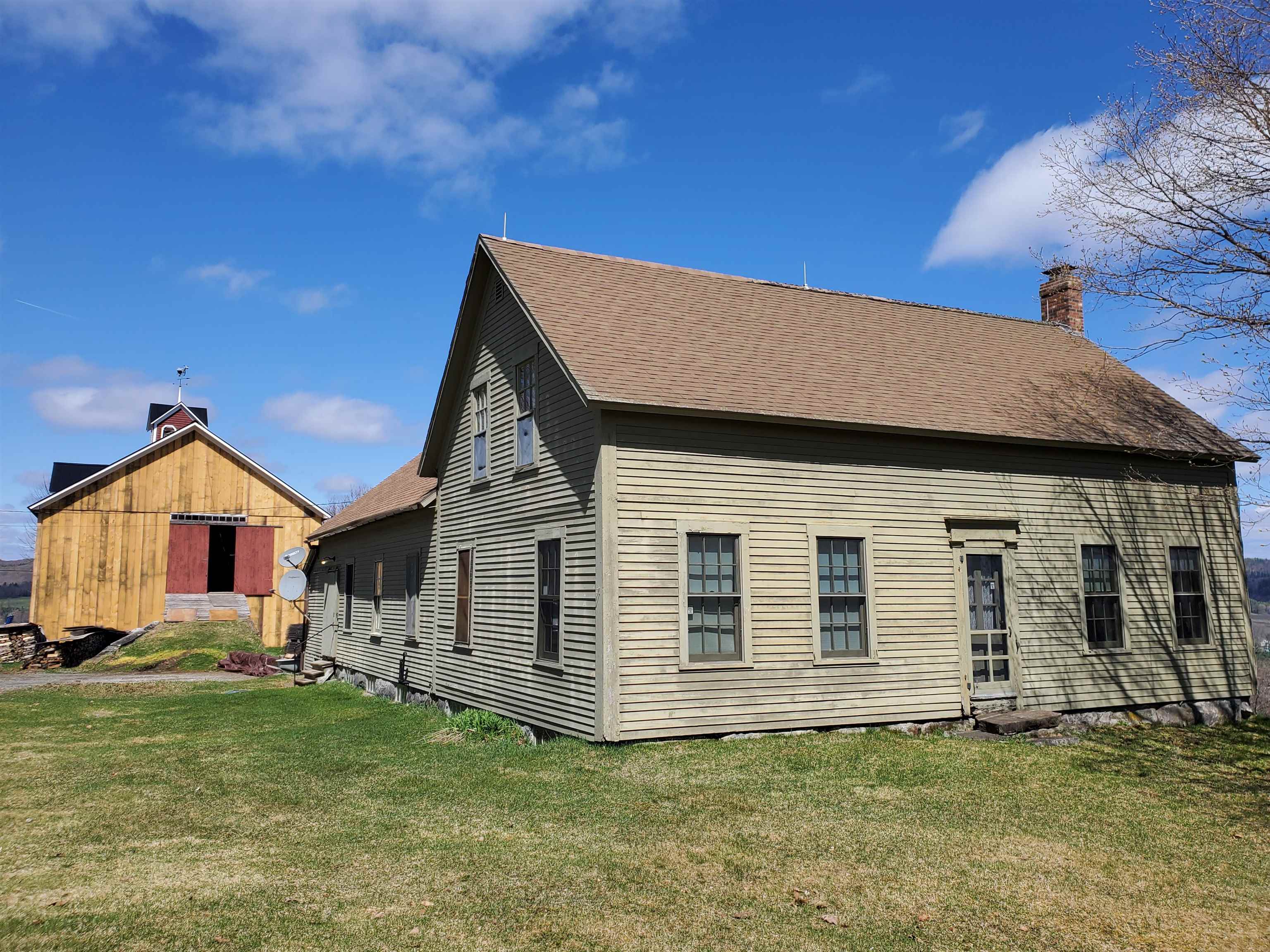 762 McLaren Hill Road
