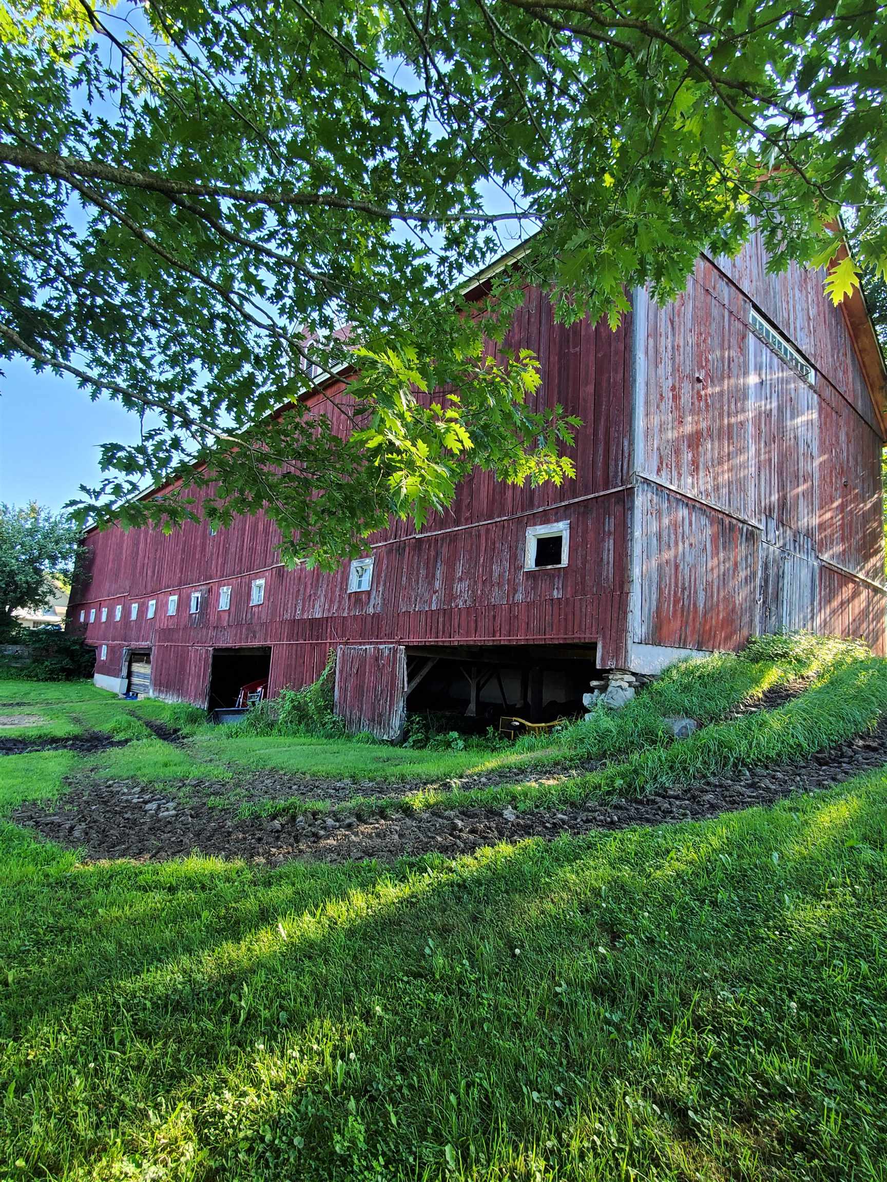 762 McLaren Hill Road