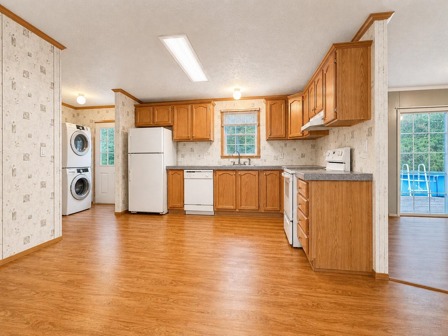 90 Monteiro Drive