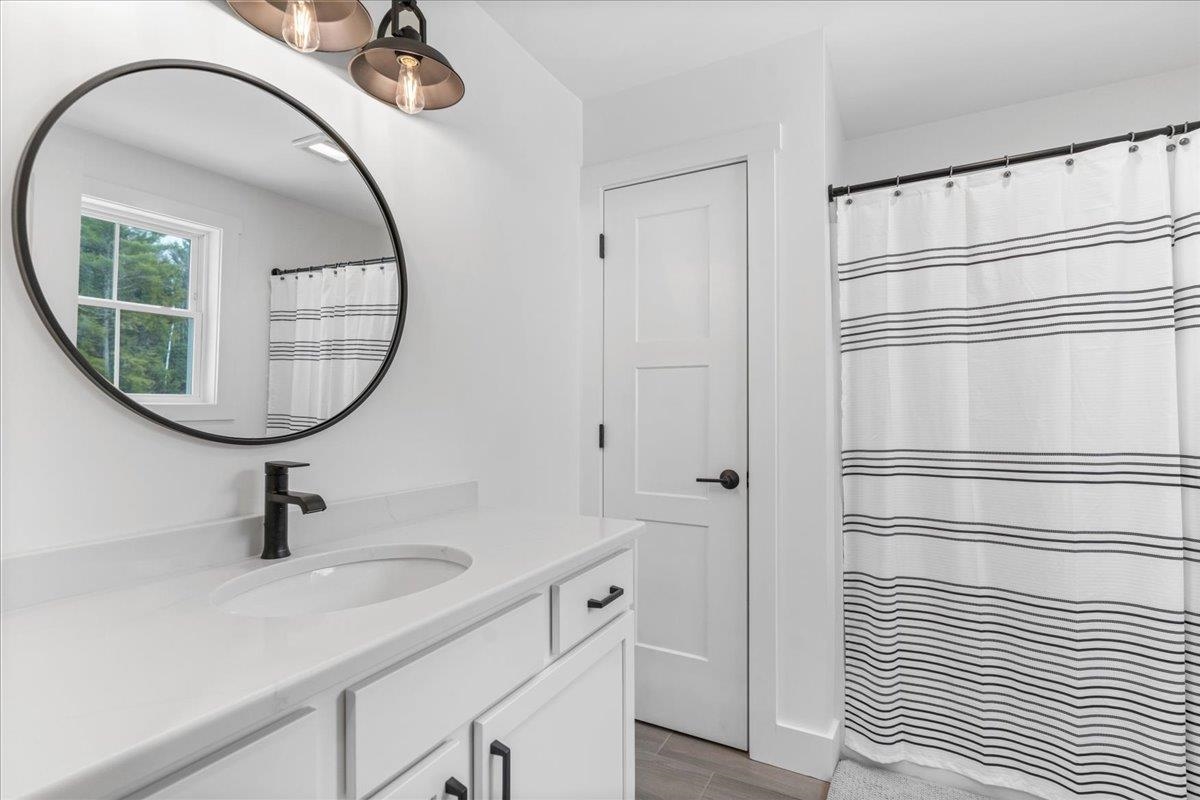 Deerfield, New Hampshire 03037, United States, 4 Bedrooms Bedrooms, ,3 BathroomsBathrooms,Residential,Pending,111053