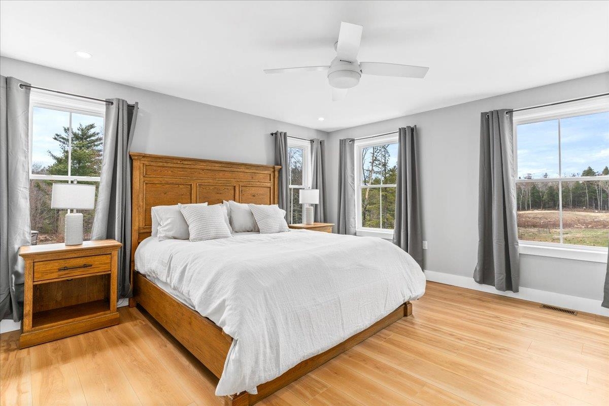 Deerfield, New Hampshire 03037, United States, 4 Bedrooms Bedrooms, ,3 BathroomsBathrooms,Residential,Pending,111053