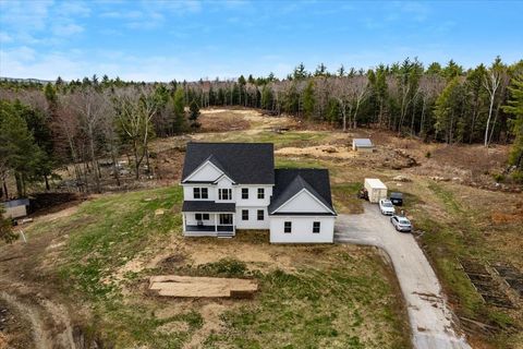 26 Meetinghouse Hill Road Deerfield NH 03037