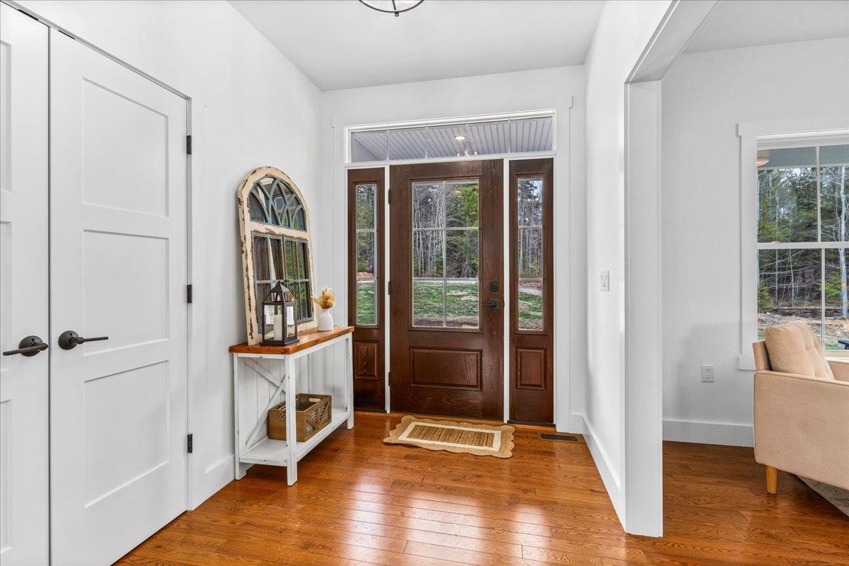 Deerfield, New Hampshire 03037, United States, 4 Bedrooms Bedrooms, ,3 BathroomsBathrooms,Residential,Pending,111053