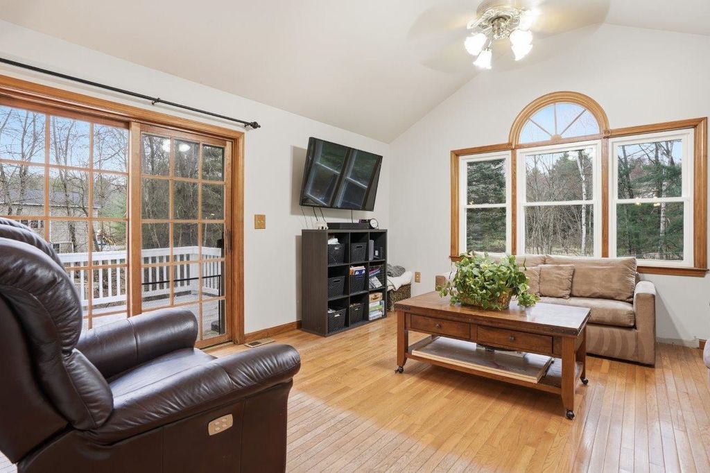 Photo of 21 W Chamberlain Road, Merrimack, NH 03054 (MLS # 5085177)