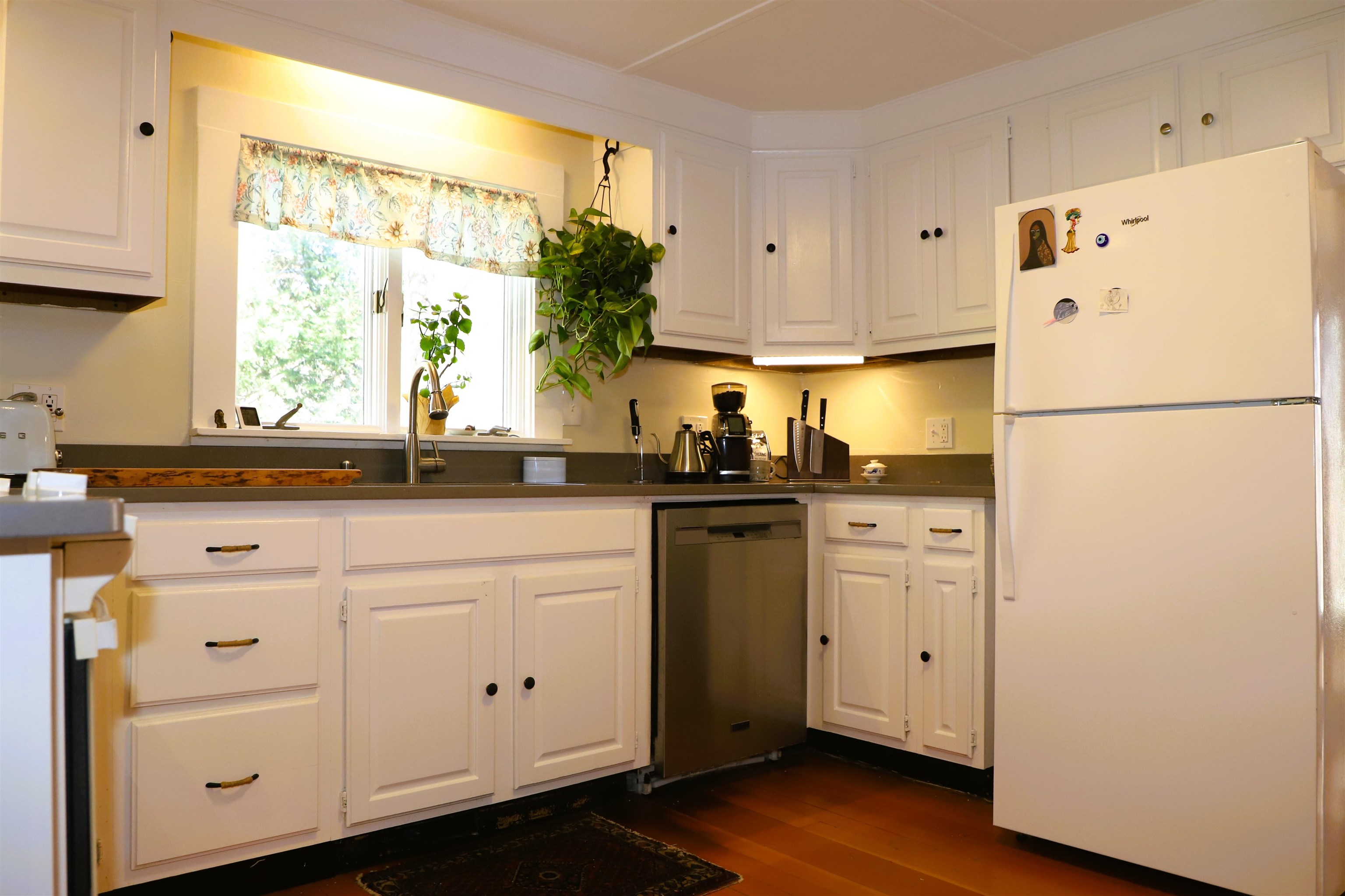 1909 Davidson Hill Road