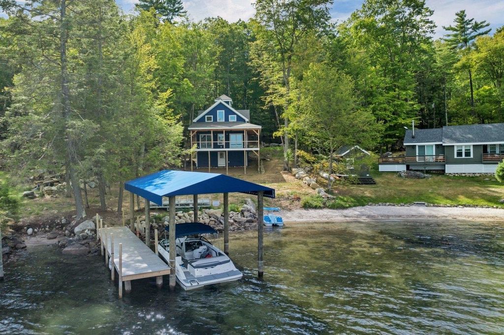 Photo of 22 Cow Island, Tuftonboro, NH 03816 (MLS # 5084797)