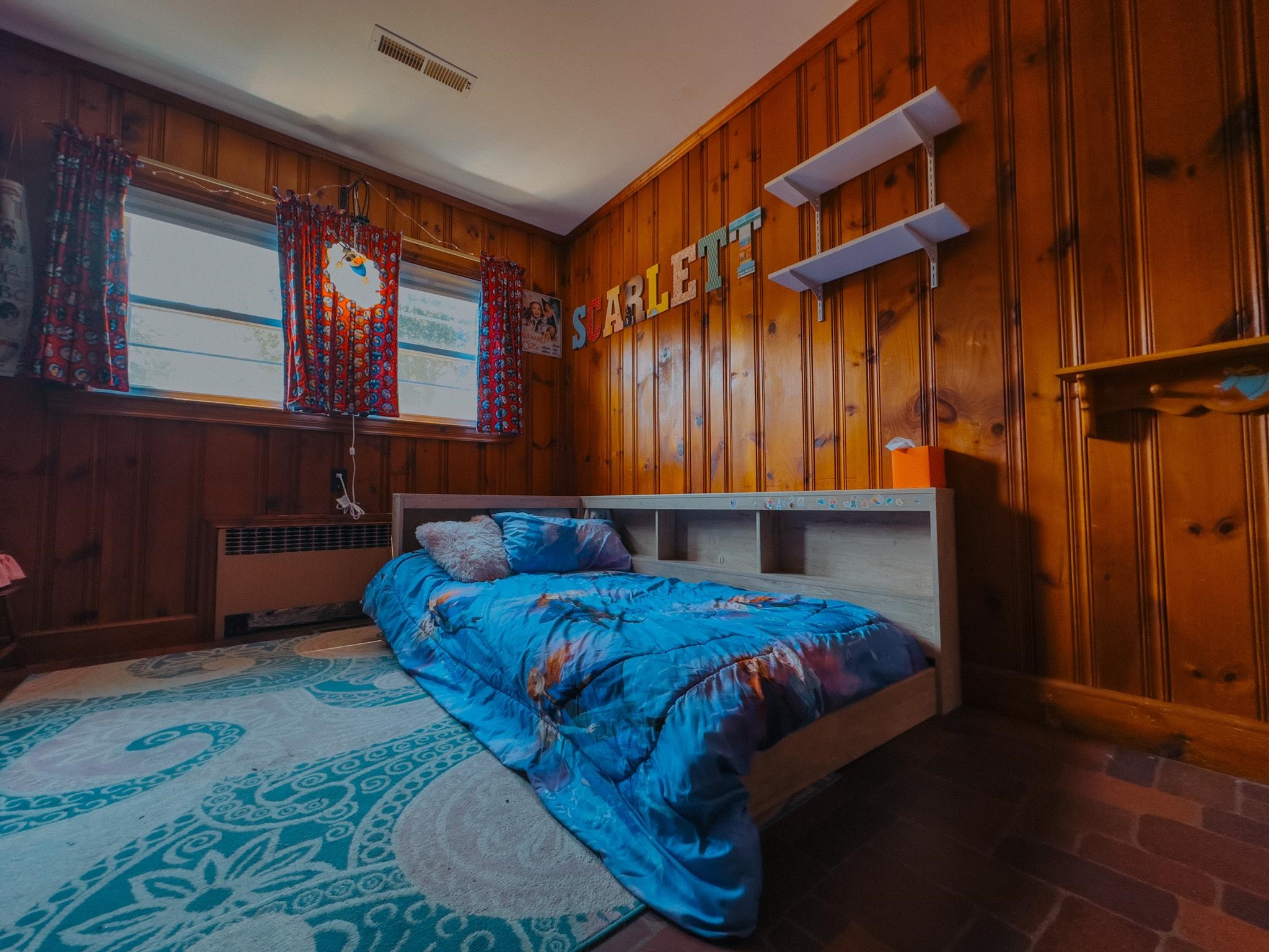 Manchester, New Hampshire 03103, United States, 3 Bedrooms Bedrooms, ,1 BathroomBathrooms,Residential,Pending,181425