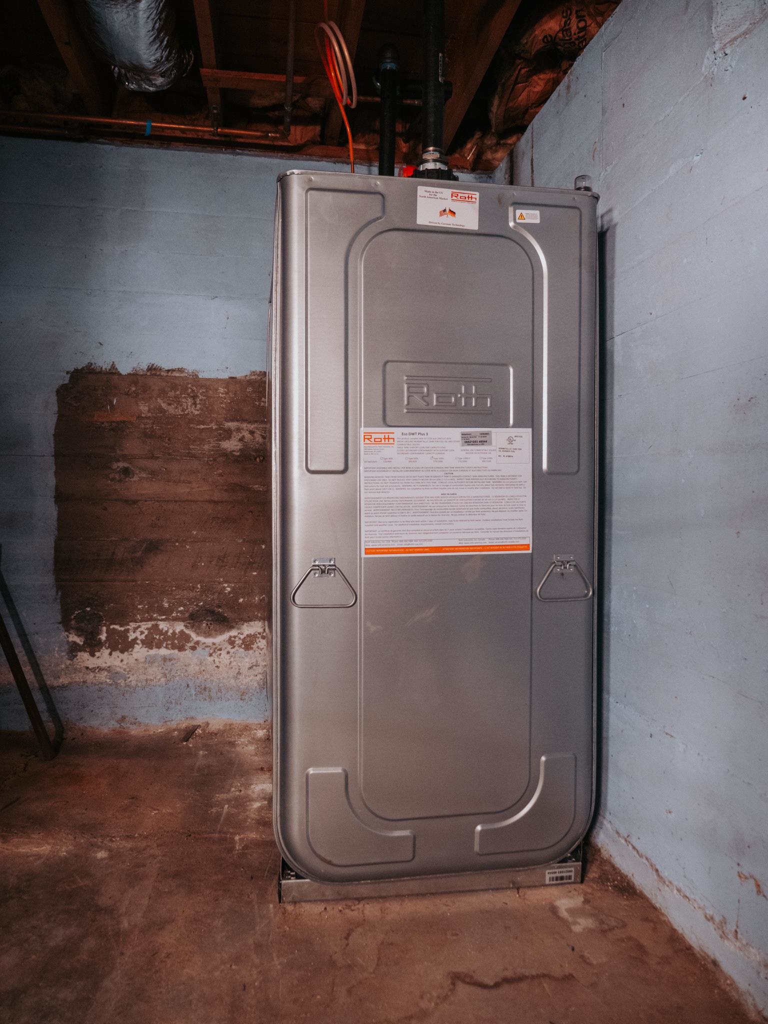 Manchester, New Hampshire 03103, United States, 3 Bedrooms Bedrooms, ,1 BathroomBathrooms,Residential,Pending,181425