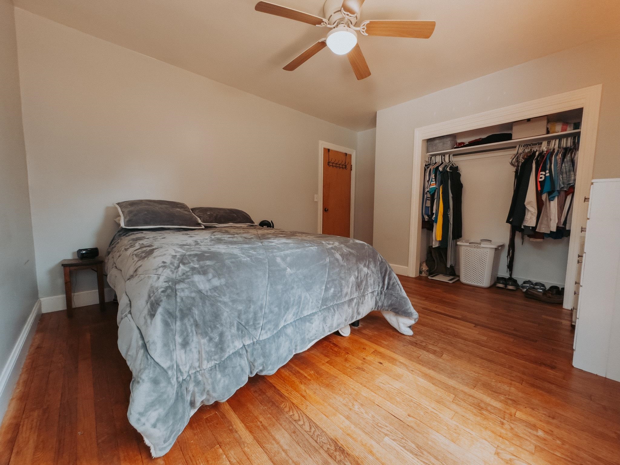 Manchester, New Hampshire 03103, United States, 3 Bedrooms Bedrooms, ,1 BathroomBathrooms,Residential,Pending,181425