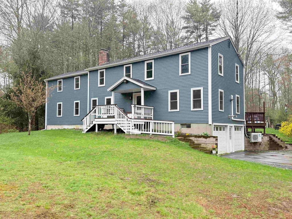 Photo of 14 Moharimet Drive, Madbury, NH 03823 (MLS # 5087513)