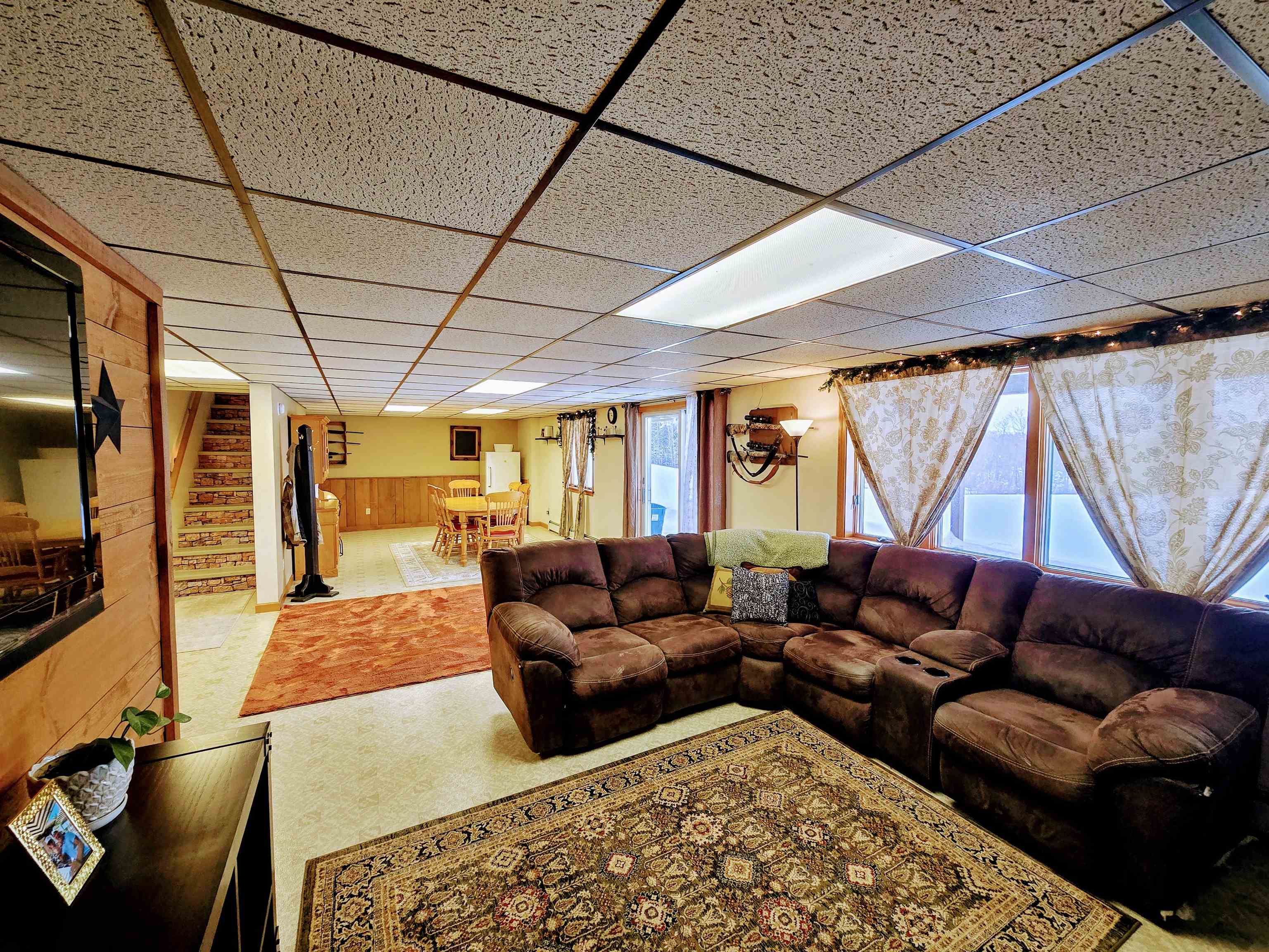 Stewartstown, New Hampshire 03576, United States, 4 Bedrooms Bedrooms, ,3 BathroomsBathrooms,Residential,Pending,80799