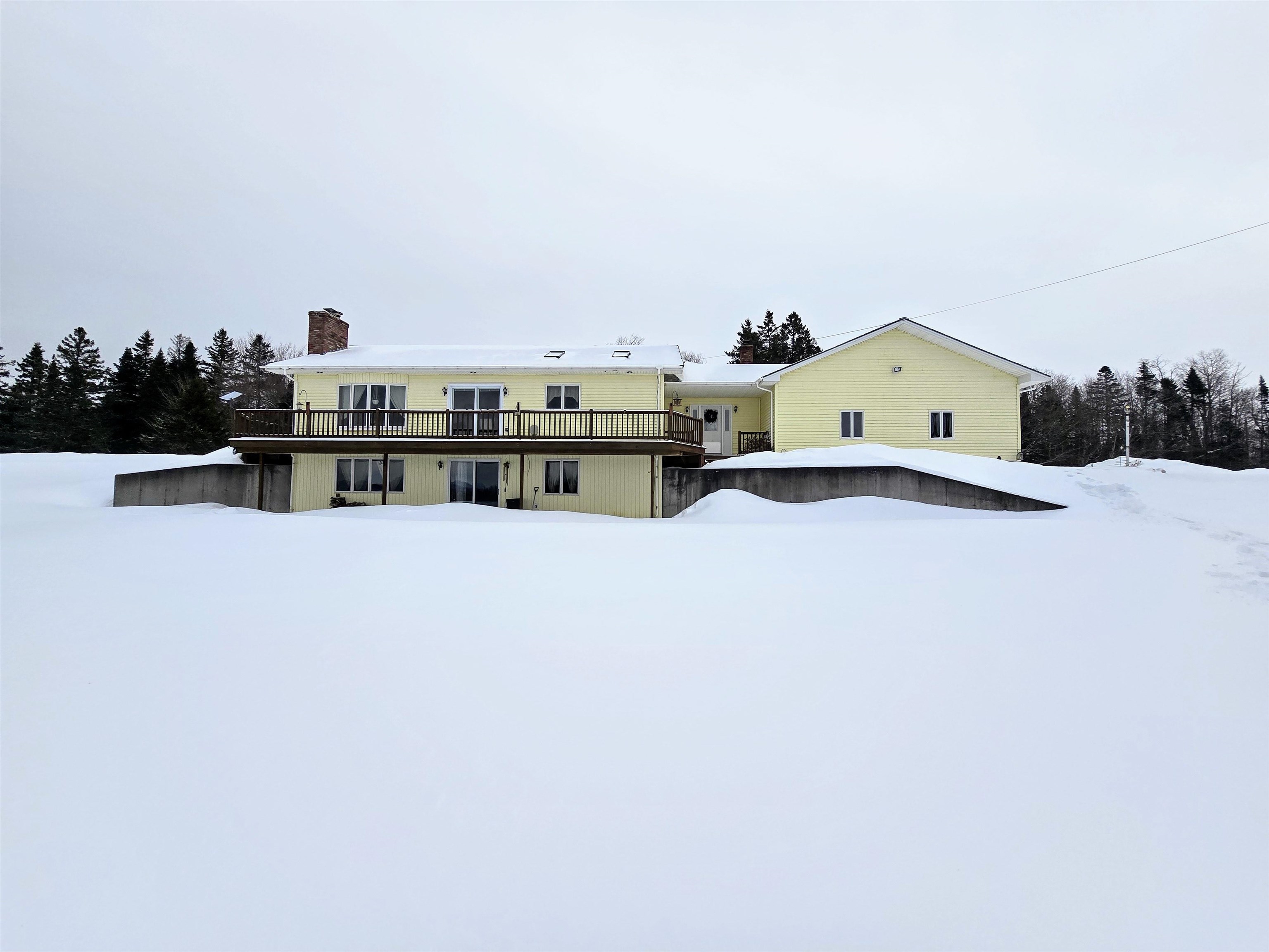 Stewartstown, New Hampshire 03576, United States, 4 Bedrooms Bedrooms, ,3 BathroomsBathrooms,Residential,Pending,80799