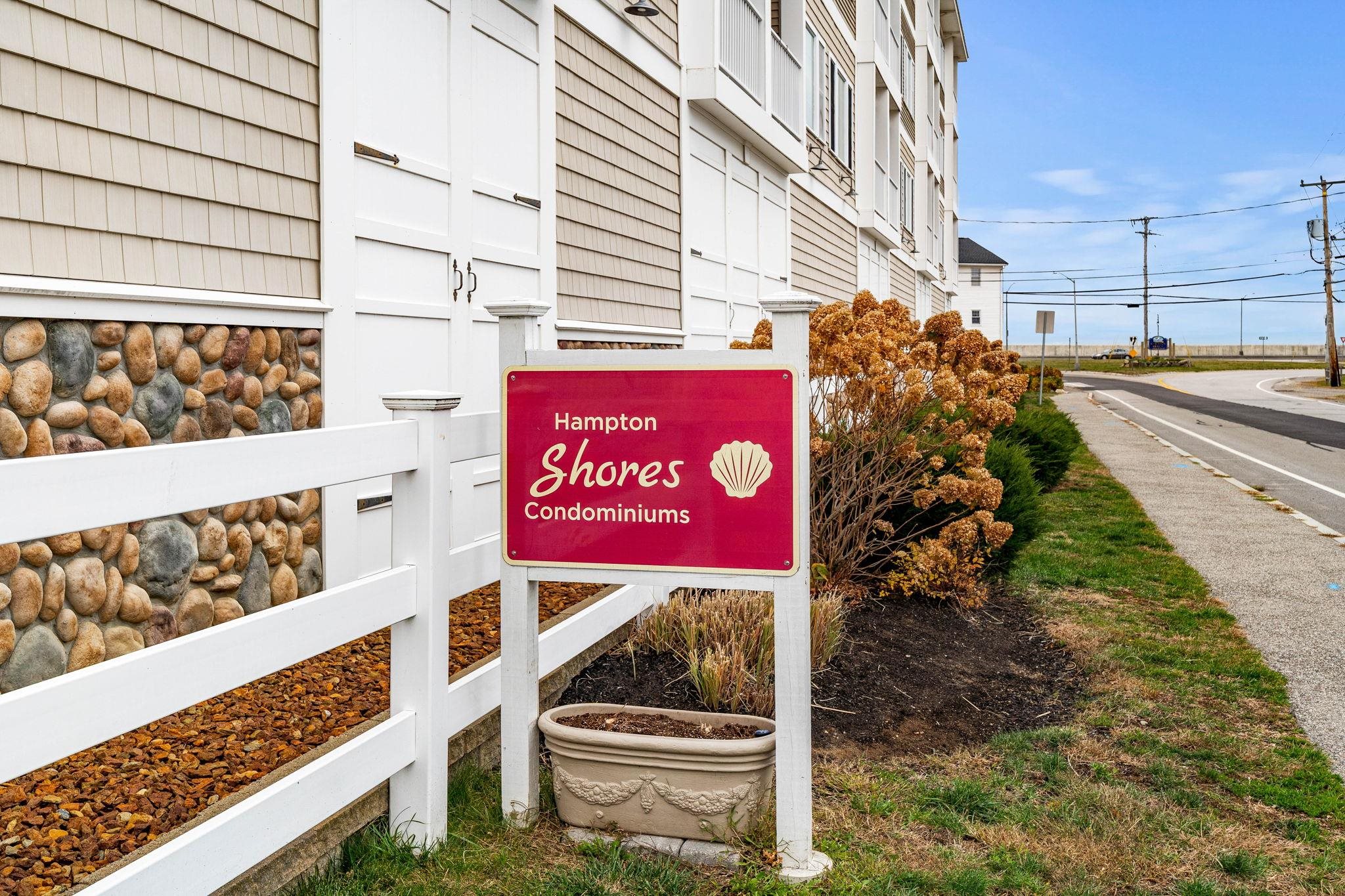 580 Winnacunnet Road 305