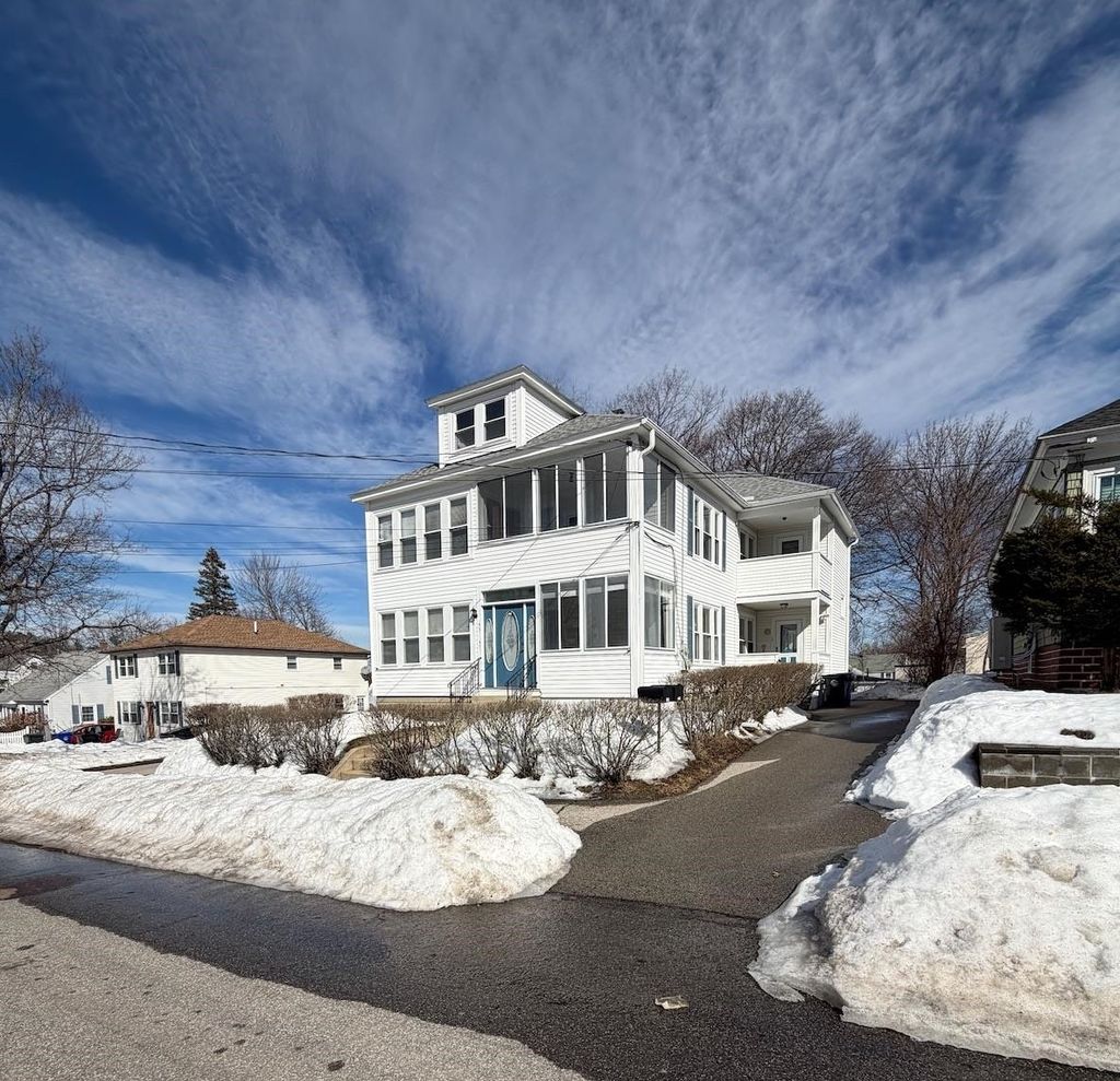 Photo of 47 Morgan Street, Manchester, NH 03102 (MLS # 5079013)