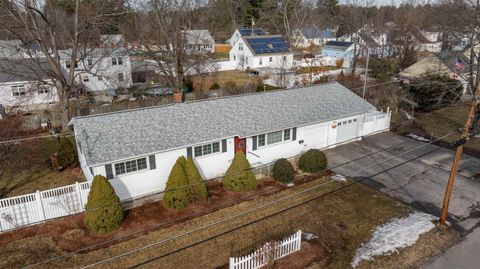 Photo of 21 Victor Avenue, Nashua, NH 03060 (MLS # 5074166)