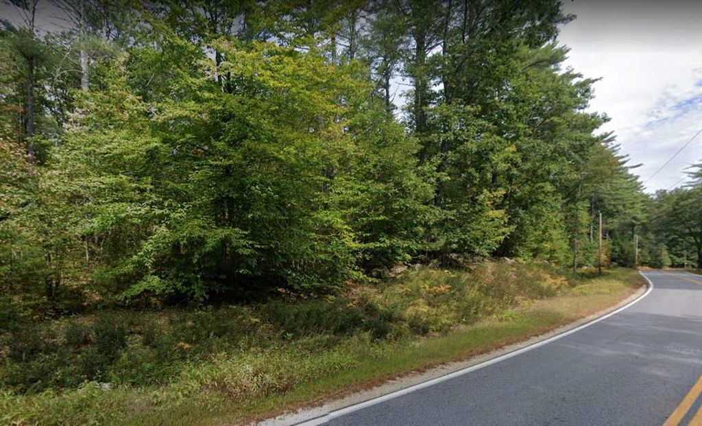 Photo of 400 Scruton Pond Road, Barrington, NH 03825 (MLS # 4924396)