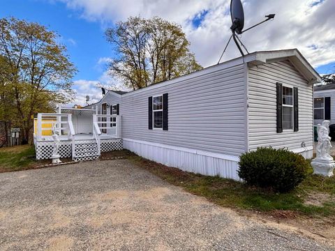 4 Trail Street Franklin NH 03235