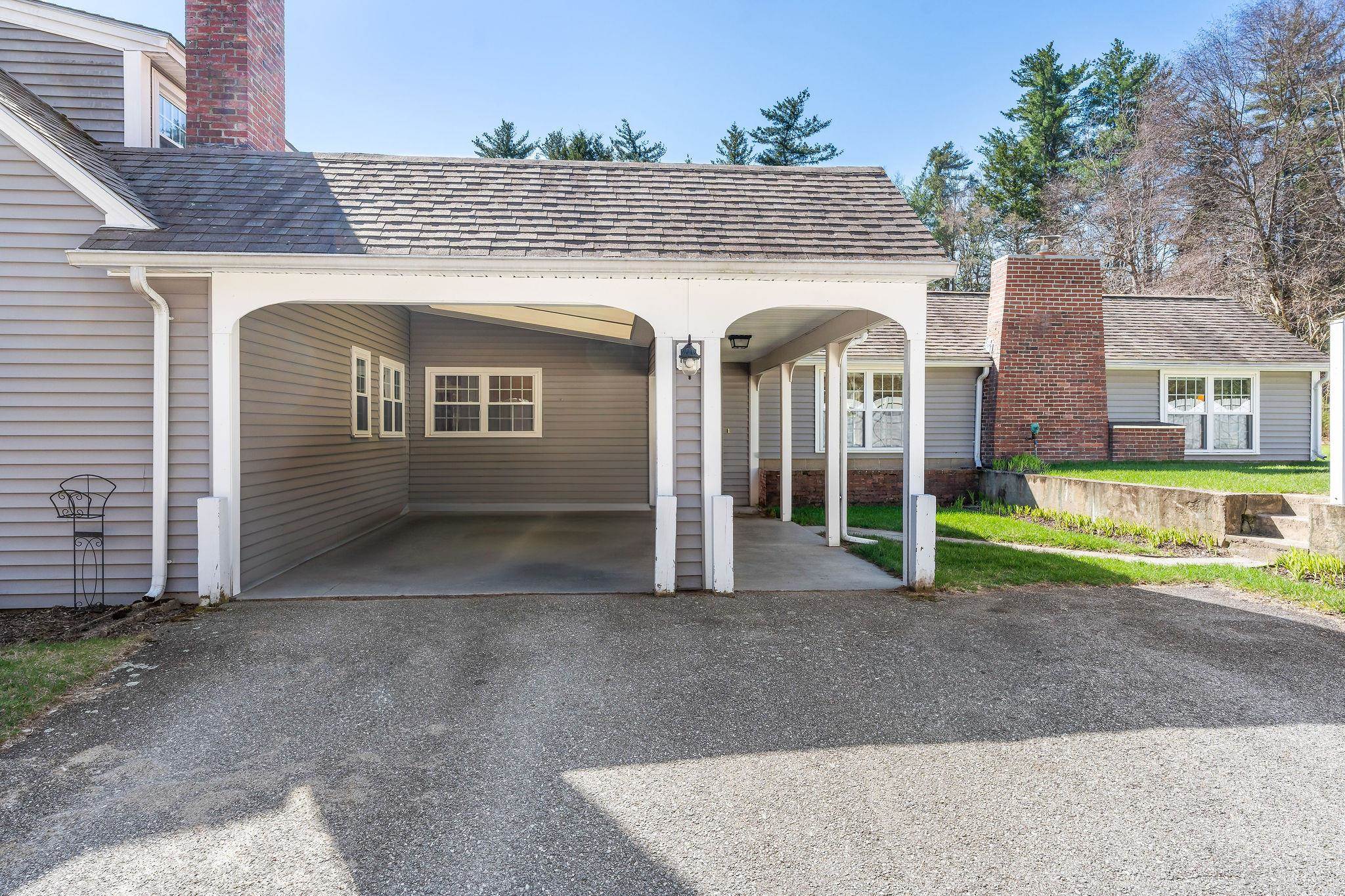 2 Ichabod Drive