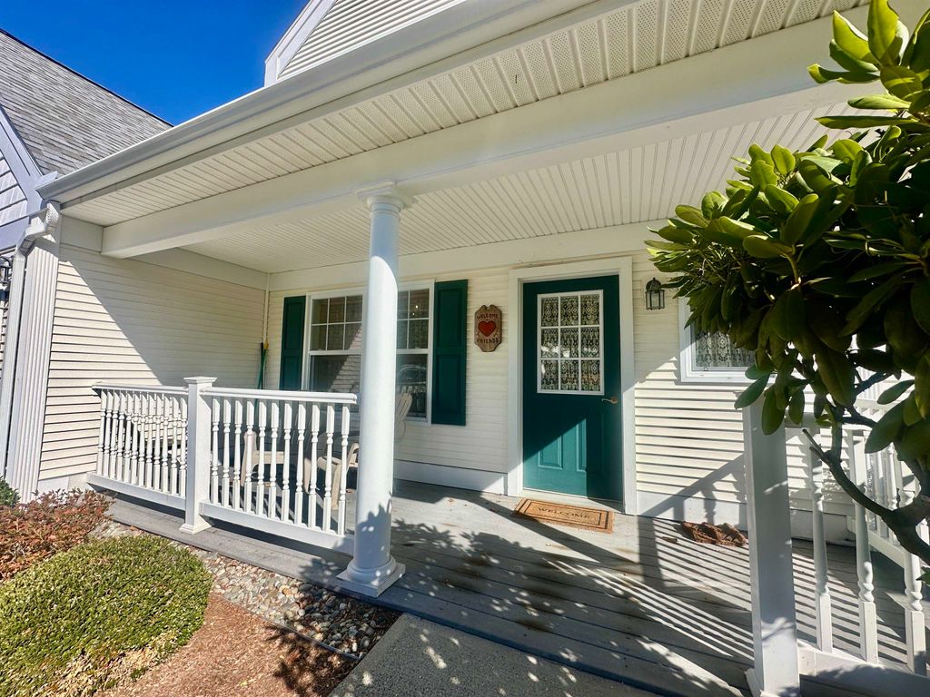 Photo of 4 Bow Center Road #B2, Bow, NH 03304 (MLS # 5066848)