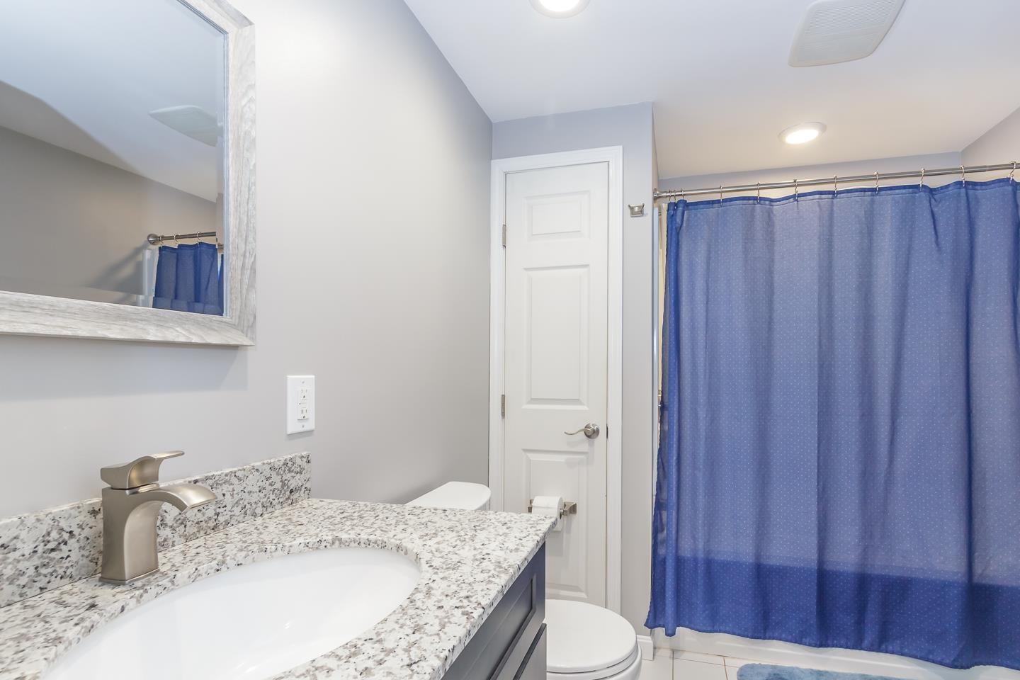 Londonderry, New Hampshire 03053, United States, 4 Bedrooms Bedrooms, ,2 BathroomsBathrooms,Residential,Pending,196051