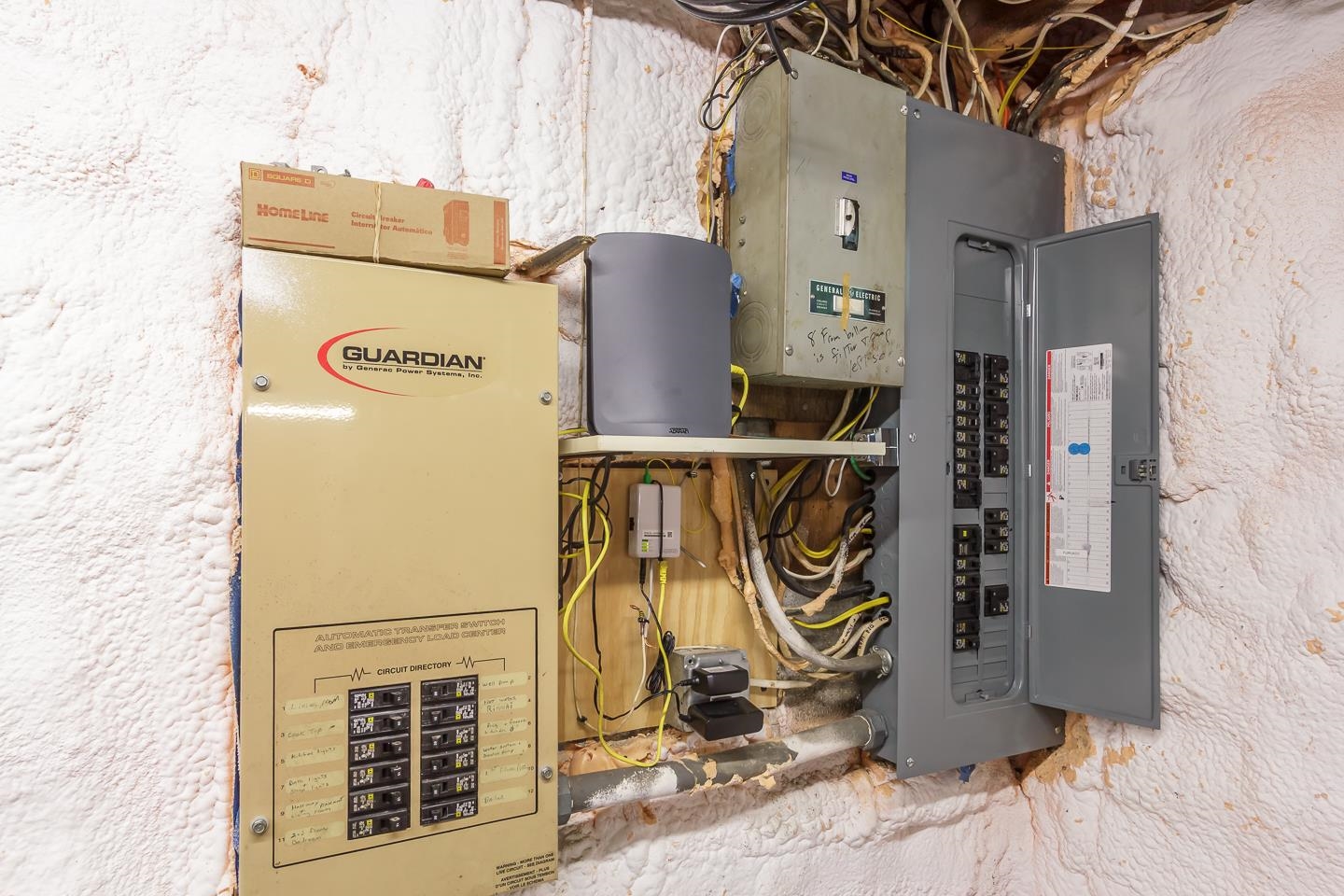 Londonderry, New Hampshire 03053, United States, 4 Bedrooms Bedrooms, ,2 BathroomsBathrooms,Residential,Pending,196051